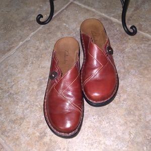 3A. Clarks Auburn Mules (worn once)